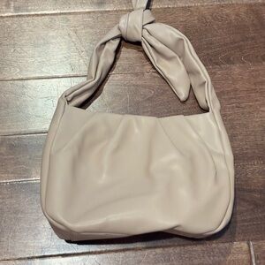 Chic Beige Handbag with strap